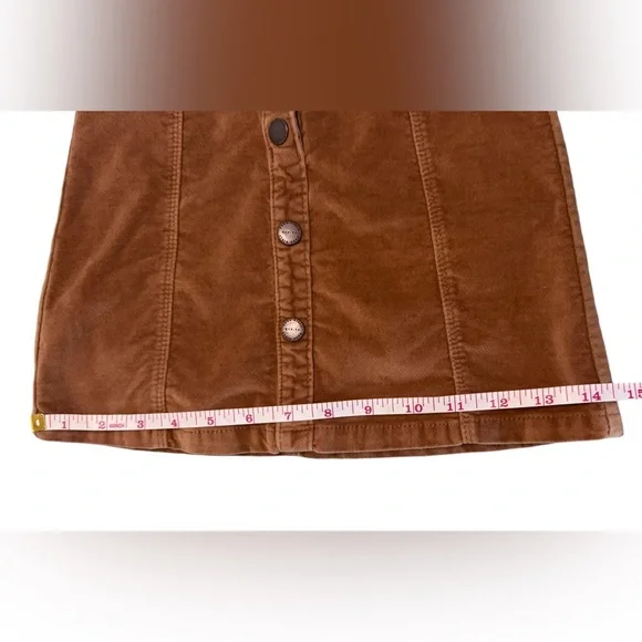 Zara Girls Caramel Button Front Mini Skirt Velvet - Size 6 - Picture 5 of 10